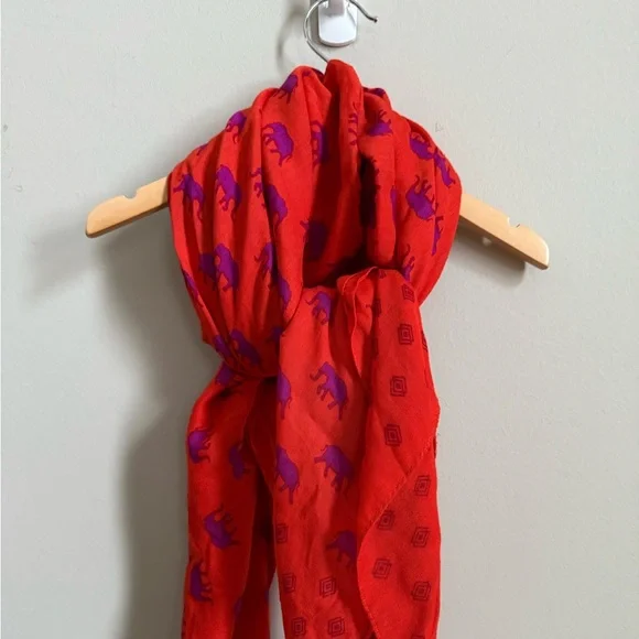 Stella & Dot Bryant Park elephant scarf. Retired. - Picture 2 of 4